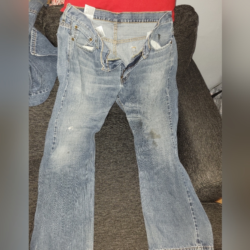 Men's Levi 569 Broken In Jeans Size 36x32